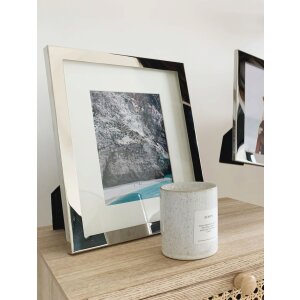 S57MC1 Cadre métallique en couleur argentée brillante avec passe-partout 13x18 cm