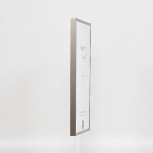 Cadre photo en aluminium série 2, verre de musée, gris brossé 18x24 cm